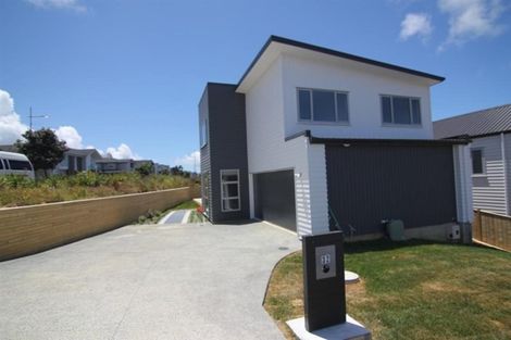 Photo of property in 32 Remuremu Street, Long Bay, Auckland, 0630