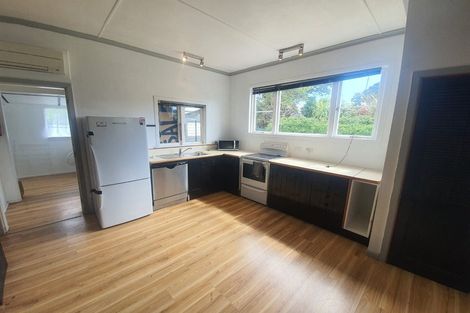 Photo of property in 15 Paritutu Road, Spotswood, New Plymouth, 4310