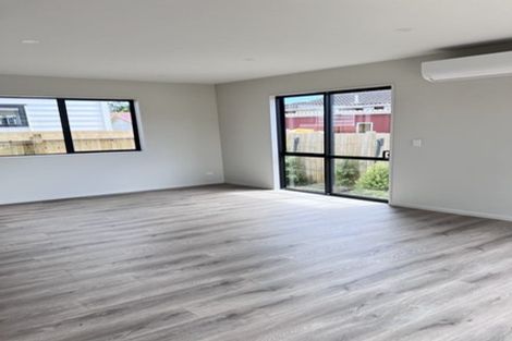 Photo of property in 23a Studfall Street, Pakuranga Heights, Auckland, 2010