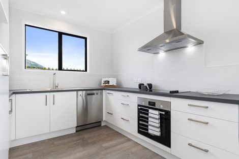 Photo of property in 32 Blacklock Road, Pyes Pa, Tauranga, 3112