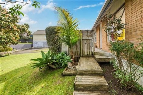 Photo of property in 1/16 Gladys Avenue, Glenfield, Auckland, 0629