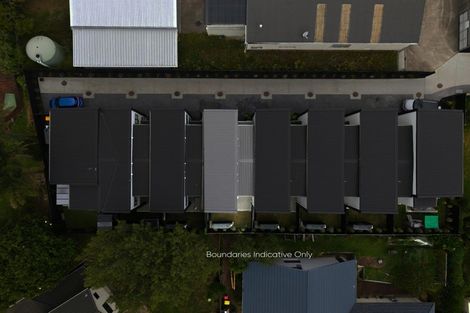 Photo of property in 5/7 Tapu Road, Huapai, Kumeu, 0810