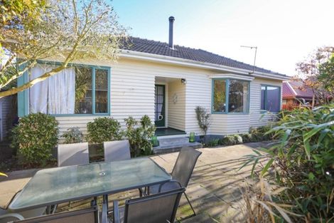 Photo of property in 14 Aorangi Road, Bryndwr, Christchurch, 8053