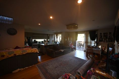 Photo of property in 12 Stubbs Place, Fairview Heights, Auckland, 0632