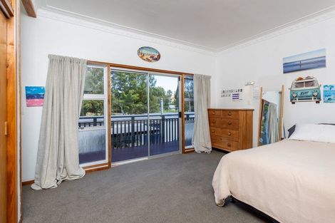 Photo of property in 24 Waikoukou Valley Road, Waimauku, 0812