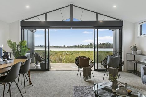 Photo of property in 1 Blenheim Place, Judea, 3110