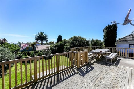 Photo of property in 6 Lismore Street, Strandon, New Plymouth, 4312