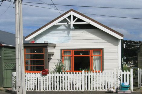 Photo of property in 11 Herald Terrace, Berhampore, Wellington, 6023