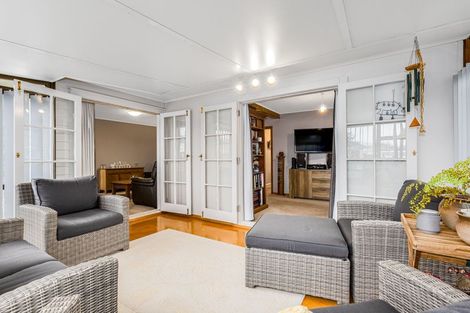 Photo of property in 25 Russell Road, Wainuiomata, Lower Hutt, 5014