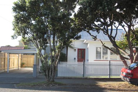 Photo of property in 12 Rata Street, Eastbourne, Lower Hutt, 5013