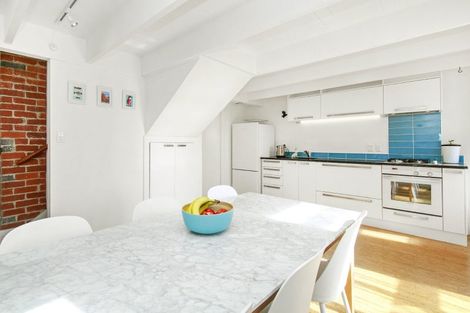 Photo of property in 7 Lawrence Street, Newtown, Wellington, 6021