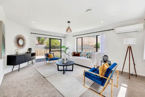 Photo of property in 47 Fleetwood Drive, Henderson, Auckland, 0612