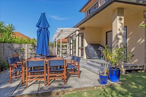 Photo of property in 46 Parkwood Crescent, Gulf Harbour, Whangaparaoa, 0930