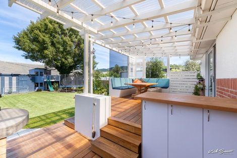 Photo of property in 10 Totara Street, Trentham, Upper Hutt, 5018