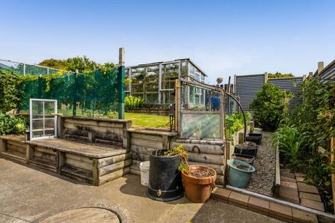 Photo of property in 7 Ponderosa Place, Opunake, 4616