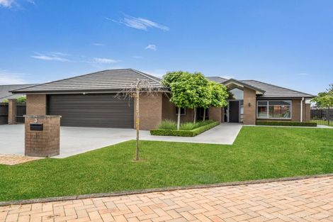 Photo of property in 3 Crabapple Close, Milson, Palmerston North, 4414