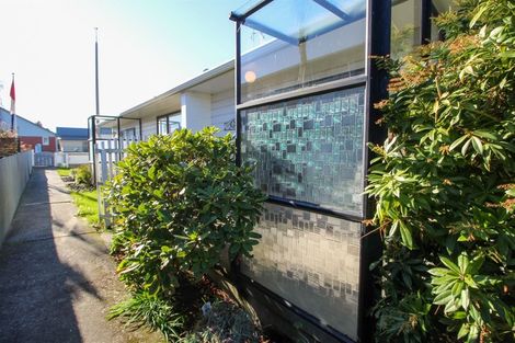 Photo of property in 2/52 Avenue Road, West End, Timaru, 7910