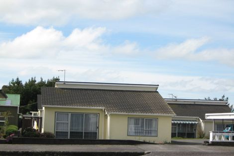 Photo of property in 2/84 Miranda Street, Stratford, 4332