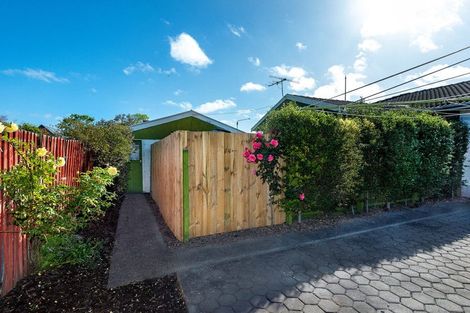 Photo of property in 1/138 Wainoni Road, Avondale, Christchurch, 8061