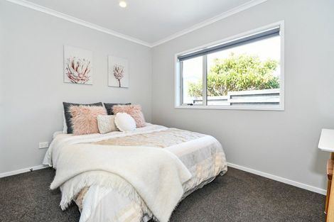 Photo of property in 31a Gossamer Drive, Pakuranga Heights, Auckland, 2010