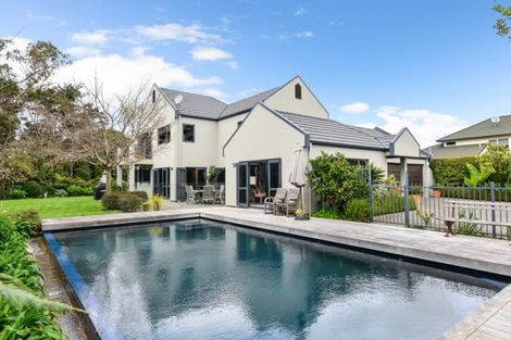 Photo of property in 37 Montrose Crescent, Huntington, Hamilton, 3210