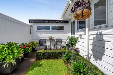 Photo of property in 1/353 Saint Aubyn, Moturoa, New Plymouth, 4310