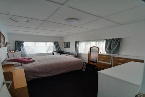 Photo of property in 18 Beihlers Road, Weymouth, Auckland, 2103