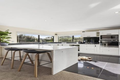 Photo of property in 2/79 Island Road, Beach Haven, Auckland, 0626