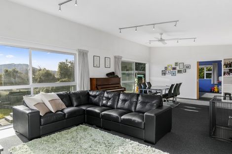 Photo of property in 35 Waikana Street, Broad Bay, Dunedin, 9014