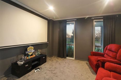 Photo of property in 1 Martingale Drive, Kingseat, Papakura, 2580