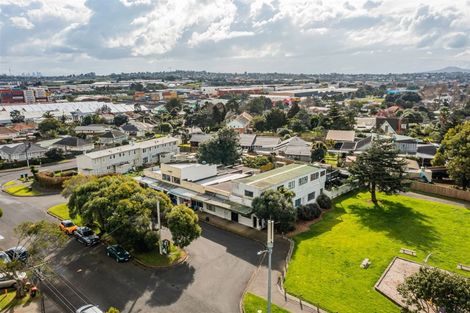 Photo of property in 14 Hobson Drive, Panmure, Auckland, 1072