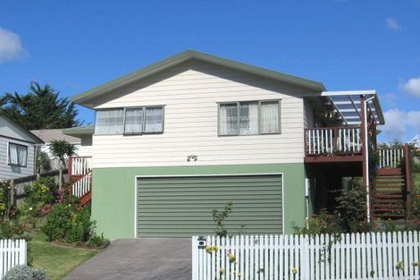 Photo of property in 11 Applewood Drive, Henderson, Auckland, 0612