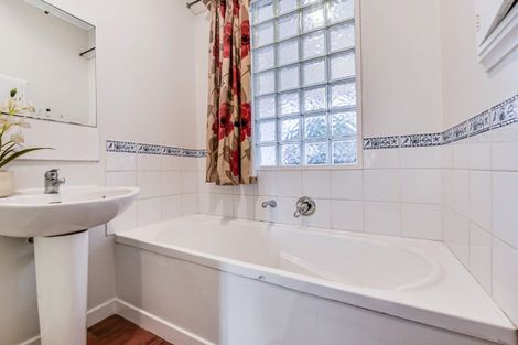 Photo of property in 24 Normandy Avenue, Melville, Hamilton, 3206