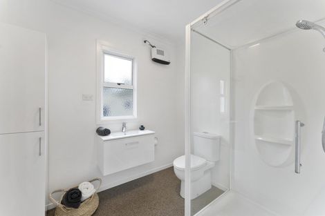 Photo of property in 33 Weymouth Street, New Plymouth, 4310