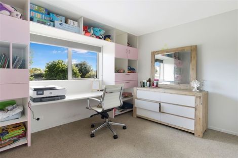 Photo of property in 3 Apple Orchard Way, Sunnyvale, Auckland, 0612