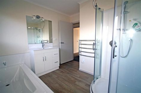 Photo of property in 100b Smart Road, Glen Avon, New Plymouth, 4312