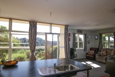 Photo of property in 409 Hokoroa Road, Tauwhareparae, Tolaga Bay, 4077