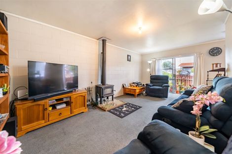 Photo of property in 55a Totara Park Road, Clouston Park, Upper Hutt, 5018