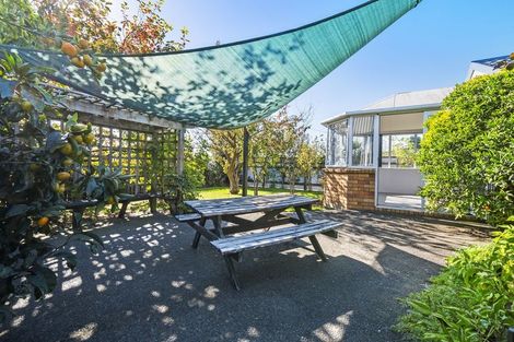 Photo of property in 4 Seaforth Avenue, Milson, Palmerston North, 4414