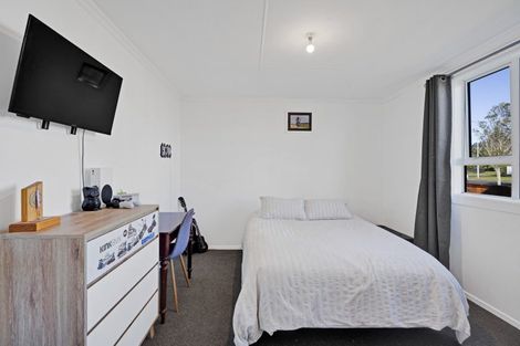 Photo of property in 2 Orlando Street, Stratford, 4332