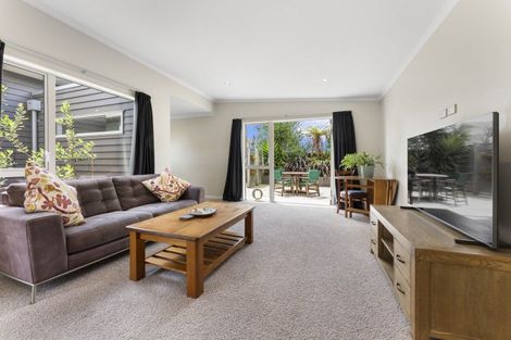 Photo of property in 6a Chelwood Street, Takaro, Palmerston North, 4412