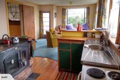 Photo of property in 5 Bluecliffs Beach Road, Papatotara, Tuatapere, 9691