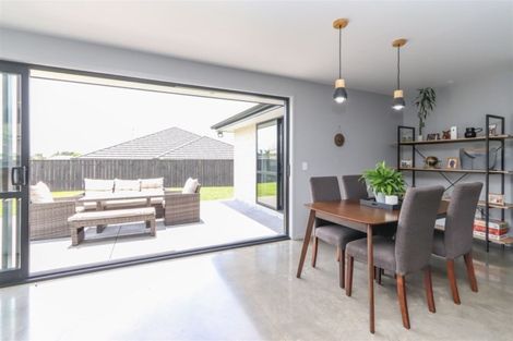 Photo of property in 13a Estate Grove, Inglewood, 4330