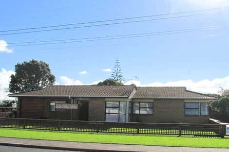 Photo of property in 7a Beach Road, Orewa, 0931