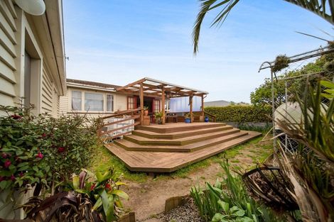 Photo of property in 51 Turuturu Road, Hawera, 4610