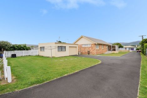 Photo of property in 8a Carisbrooke Street, Katikati, 3129