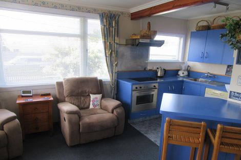 Photo of property in 11 Maude Street, Waimate, 7924