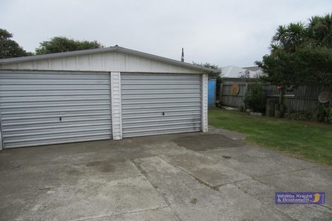 Photo of property in 28 Effingham Street, North New Brighton, Christchurch, 8083