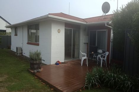 Photo of property in 2/34 Te Aute Road, Havelock North, 4130