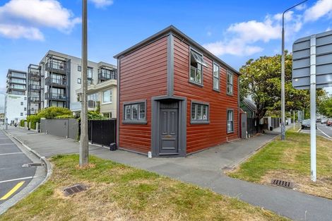 Photo of property in 40 Cranmer Square, Christchurch Central, Christchurch, 8013